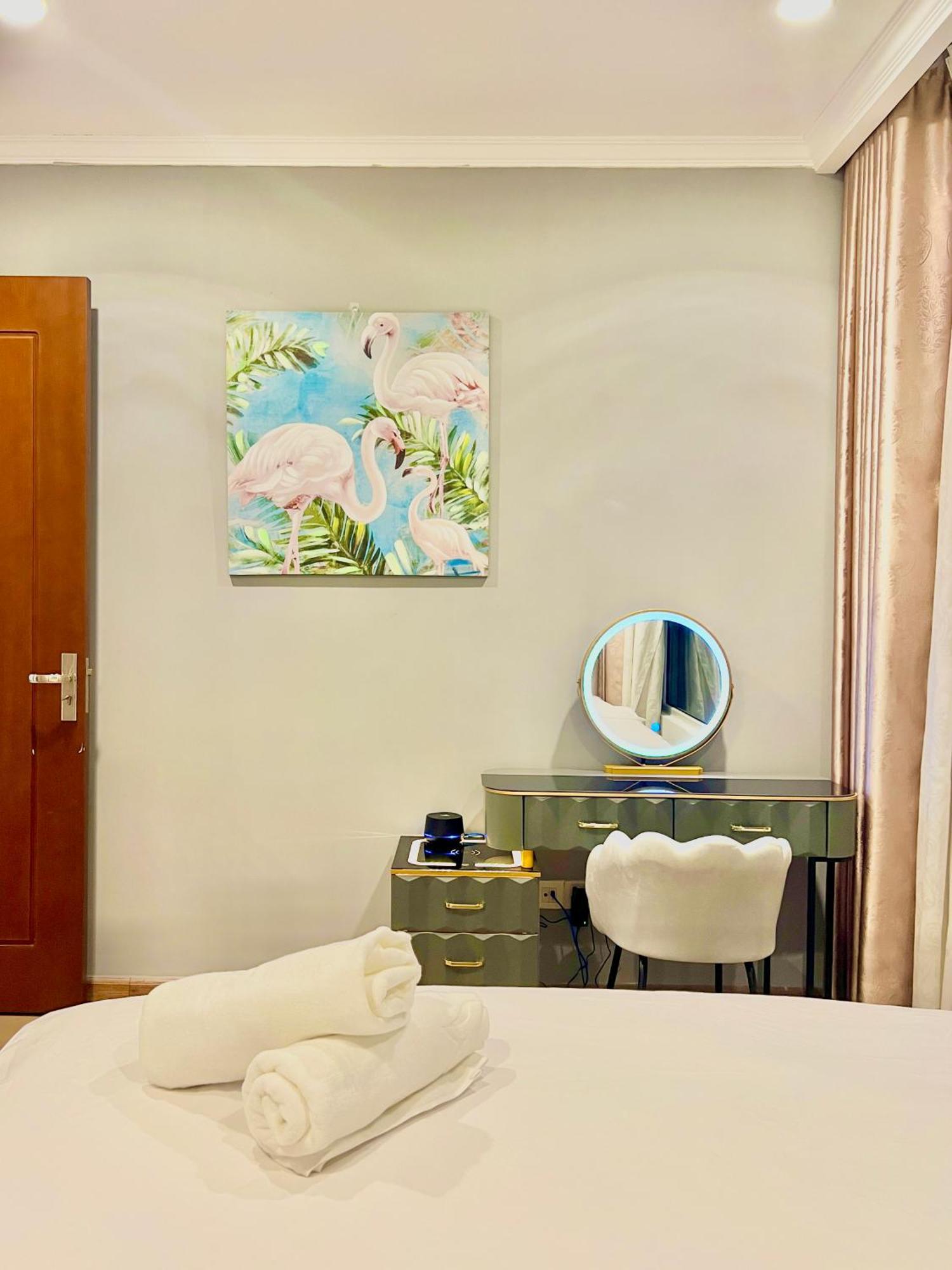 Căn hộ Central2, Landmark81, Saigon Luxury Apartment, Cityview *